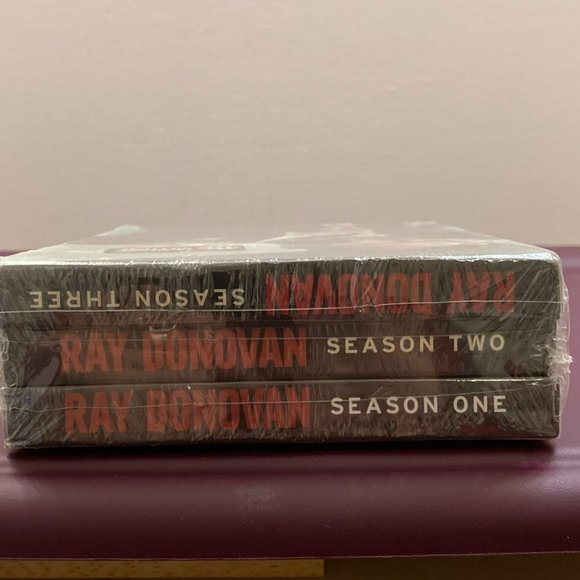 Ray Donovan, Seasons One, Two, and Three on 12 DVD set, NIB. - Picture 5 of 5